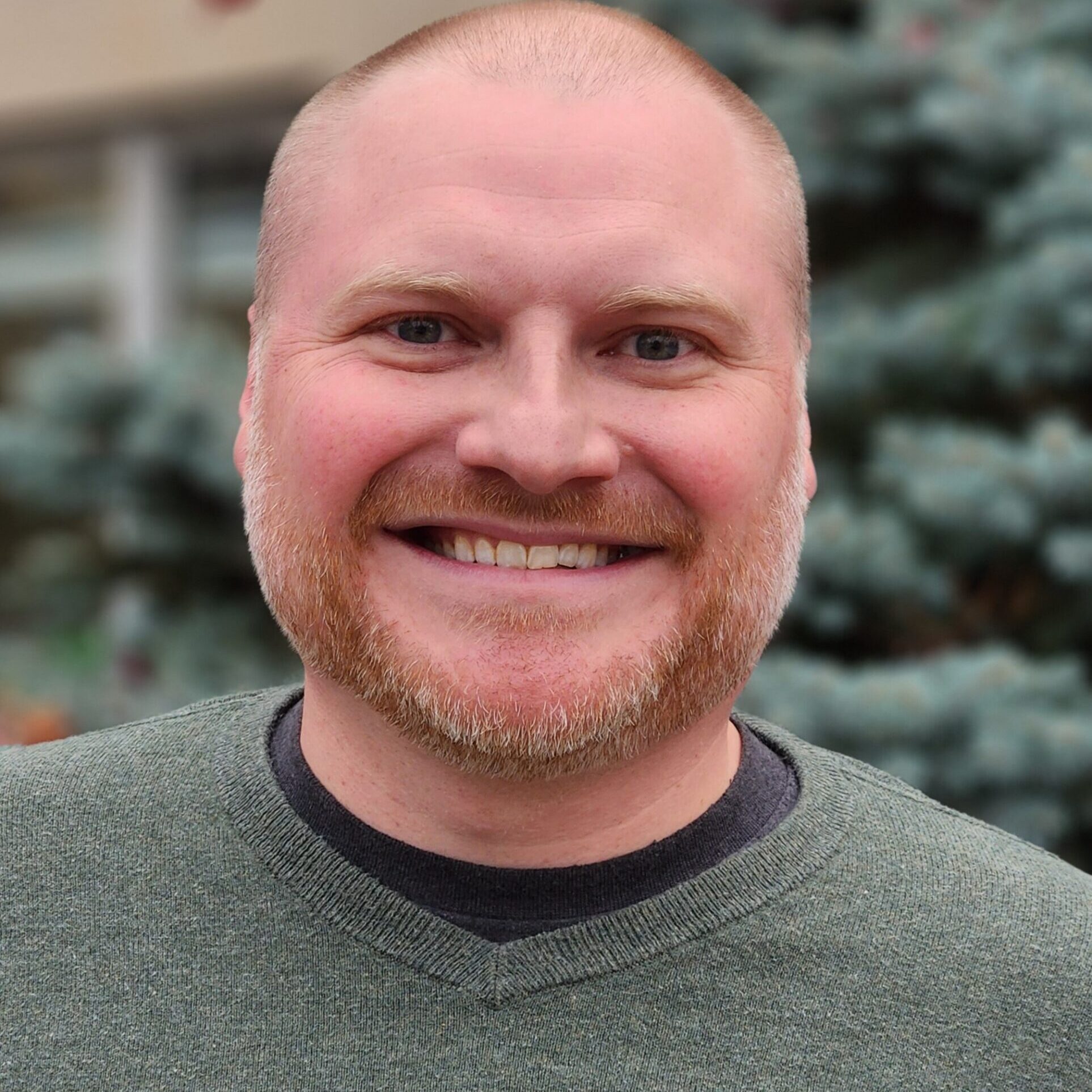 Headshot of Kyle Hostetler